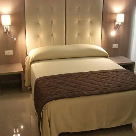 Pensión Riva Superior 3*